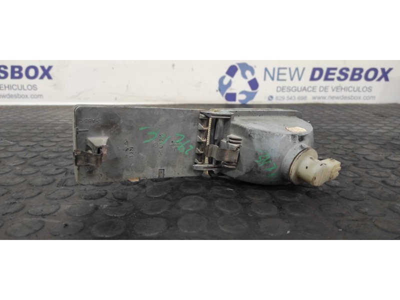 Recambio de piloto delantero derecho para volkswagen vento (1h2) gl referencia OEM IAM 1H0953156A  