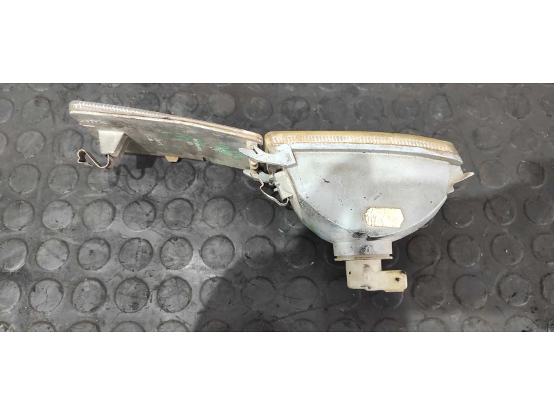 Recambio de piloto delantero derecho para volkswagen vento (1h2) gl referencia OEM IAM 1H0953156A  