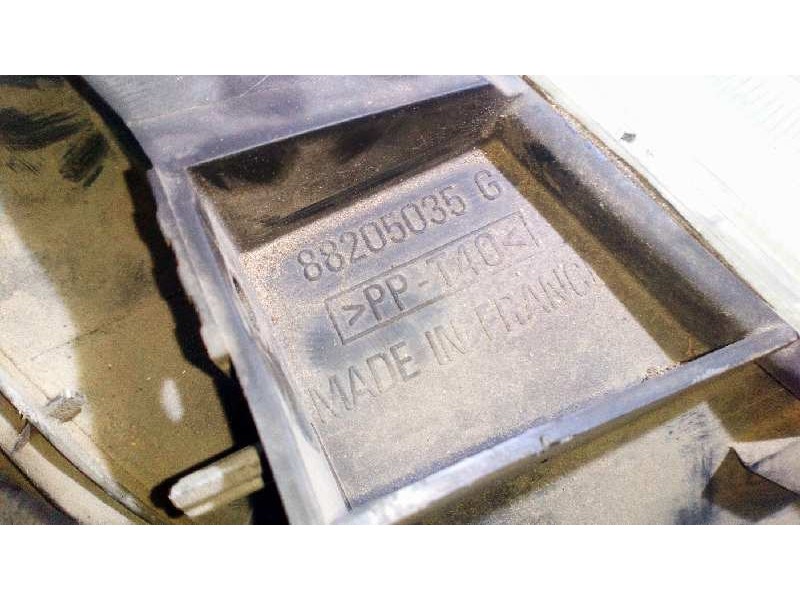 Recambio de faro izquierdo para citroen xantia berlina 2.0 hdi cat (rhy / dw10td) referencia OEM IAM 88205035G  