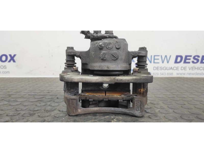 Recambio de pinza de freno delantera izquierda para toyota prius (nhw30) plug-in hybrid advance referencia OEM IAM 25VT  