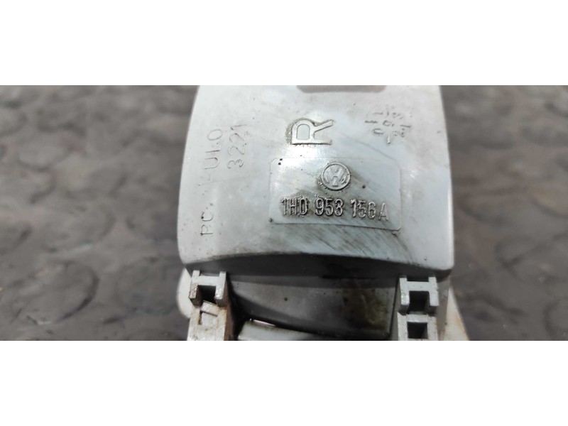 Recambio de piloto delantero derecho para volkswagen vento (1h2) gl referencia OEM IAM 1H0953156A  