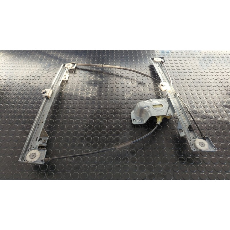 Recambio de elevalunas delantero izquierdo para renault kangoo furgón professional referencia OEM IAM 128001181B  