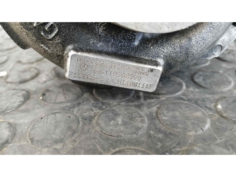 Recambio de turbocompresor para mercedes-benz clase c (w203) berlina 2.2 cdi cat referencia OEM IAM A6110960999  