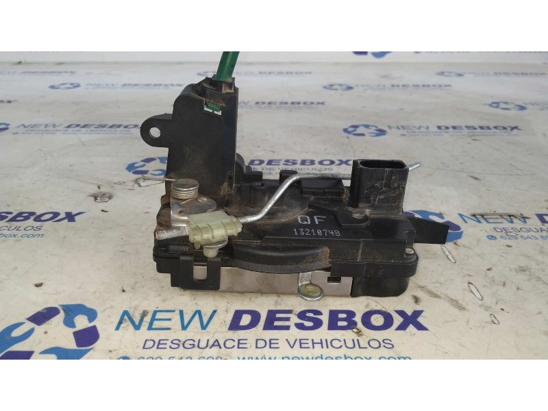 Recambio de cerradura puerta delantera izquierda para opel astra h ber. 1.6 16v cat referencia OEM IAM 13210748  