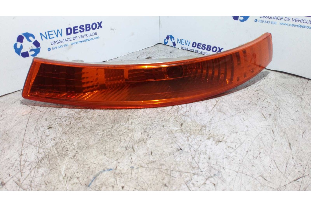 Recambio de piloto delantero izquierdo para renault trafic caja cerrada (ab 4.01) 1.9 diesel referencia OEM IAM 89020825  