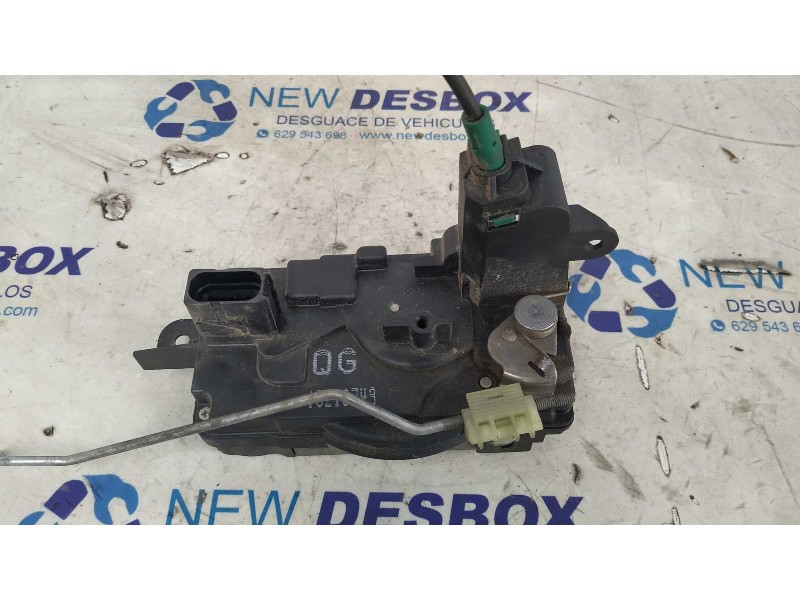 Recambio de cerradura puerta delantera derecha para opel astra h ber. 1.6 16v cat referencia OEM IAM 13210749  