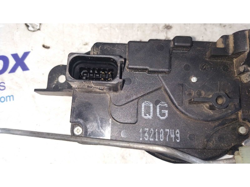Recambio de cerradura puerta delantera derecha para opel astra h ber. 1.6 16v cat referencia OEM IAM 13210749  