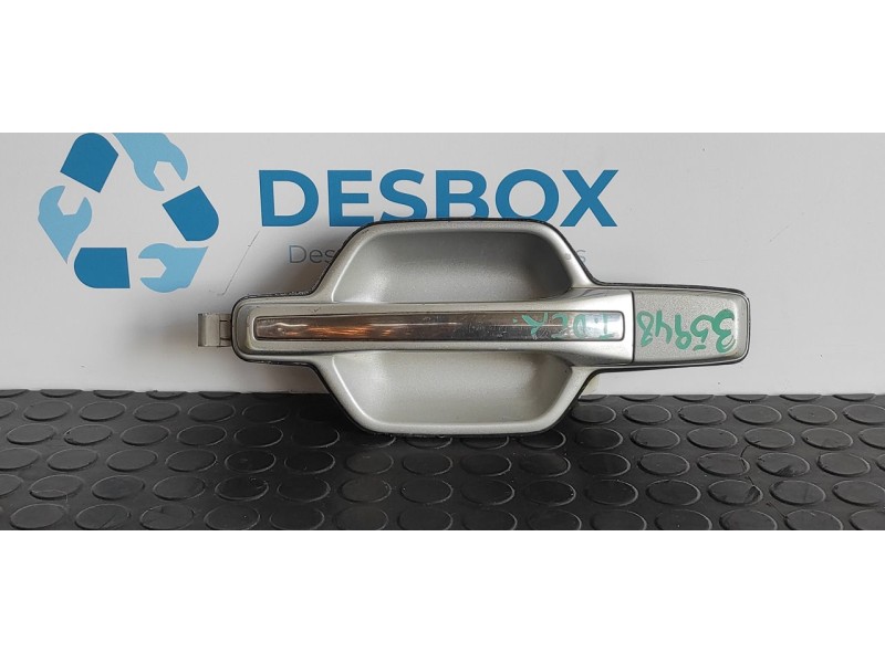 Recambio de maneta trasera derecha para mitsubishi montero (v80/v90) 3.2 di-d intense (3-ptas.) referencia OEM IAM 59-0655-R-906