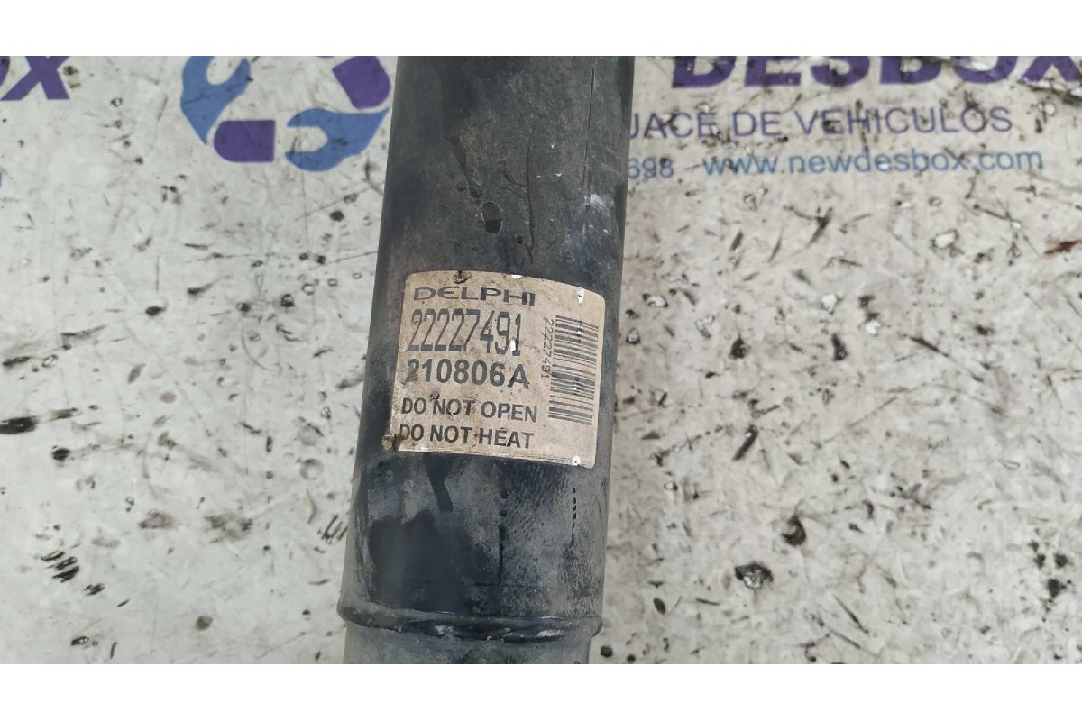 Recambio de amortiguador delantero izquierdo para land rover range rover sport v6 td hse referencia OEM IAM RNB501310  