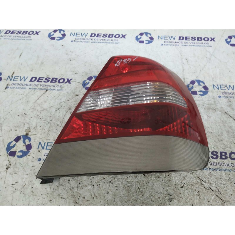 Recambio de piloto trasero derecho para daewoo nubira berlina 1.6 cat referencia OEM IAM 0311001420  