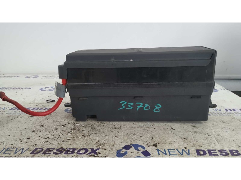 Recambio de caja reles / fusibles para land rover range rover sport v6 td hse referencia OEM IAM YQE500420SW  
