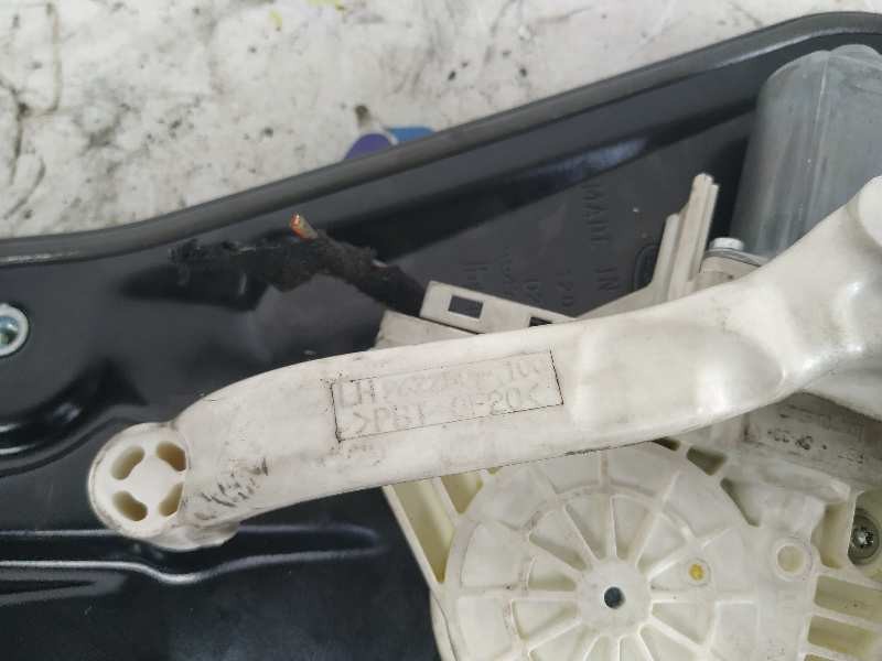 Recambio de elevalunas trasero izquierdo para land rover range rover sport v6 td hse referencia OEM IAM CVR000060  