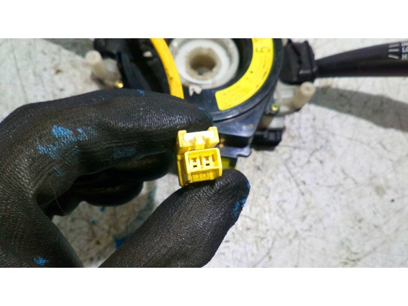 Recambio de mando multifuncion para toyota corolla (e11) 2.0 turbodiesel cat referencia OEM IAM 84310  