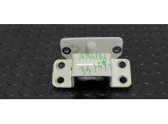 Recambio de bisagras puerta delantera derecha para nissan cabstar 3.0 turbo referencia OEM IAM    2