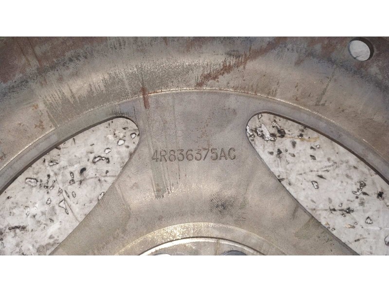 Recambio de volante motor para land rover range rover sport v6 td hse referencia OEM IAM 4R836754AC  