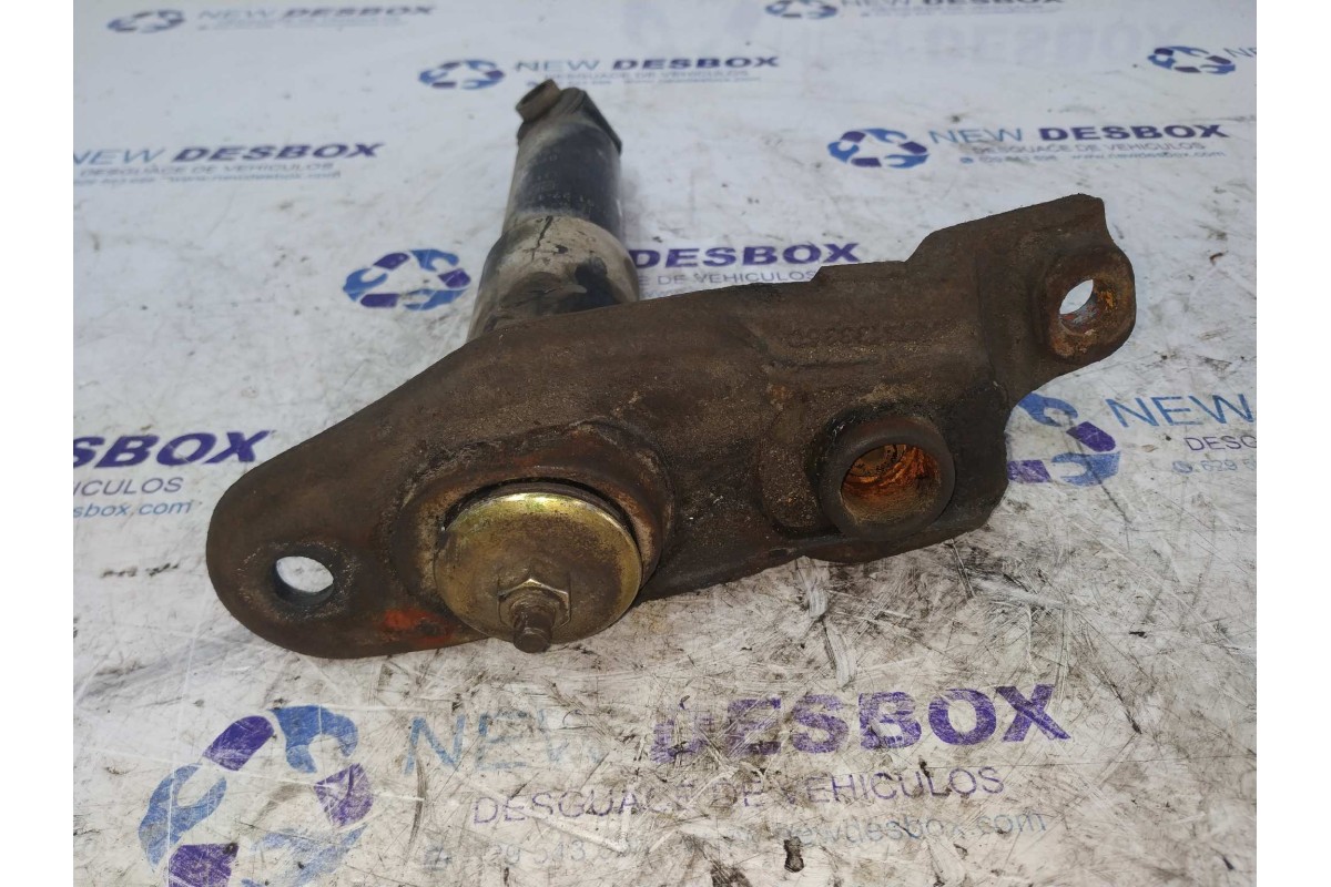 Recambio de amortiguador delantero derecho para volkswagen t4 transporter/furgoneta (mod. 1991) combi l referencia OEM IAM 70141