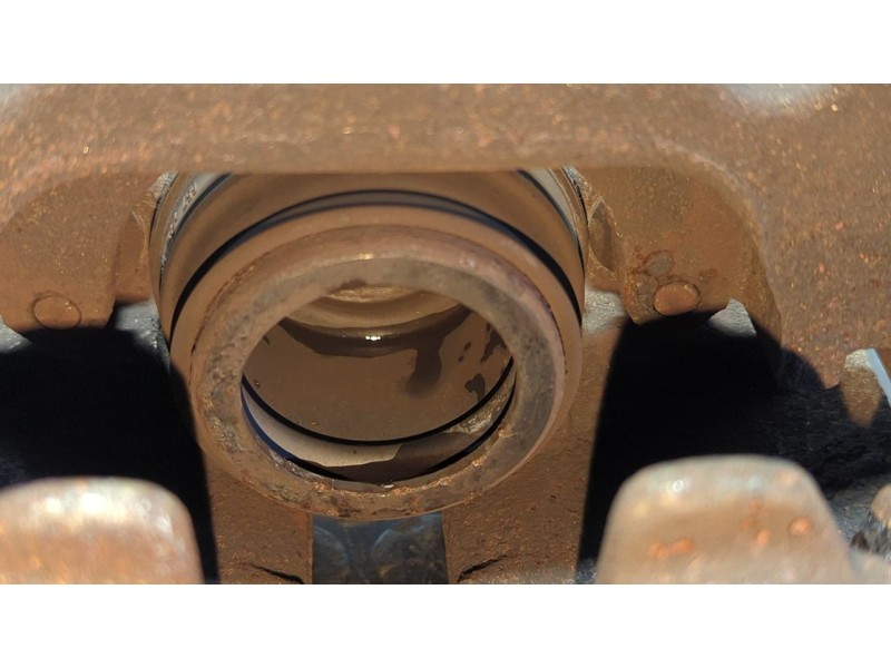 Recambio de pinza de freno delantera izquierda para volkswagen caddy ka/kb (2k) furgón economy referencia OEM IAM VL581  