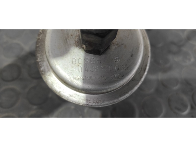 Recambio de bomba combustible para mercedes-benz clase c (w201) berlina e 190 (201.024) referencia OEM IAM 0004760521  