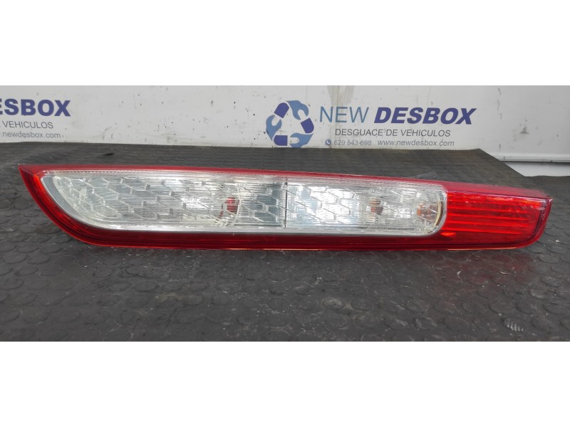 Recambio de piloto trasero derecho para ford focus lim. (cb4) 1.6 tdci cat referencia OEM IAM 8M5113404A  