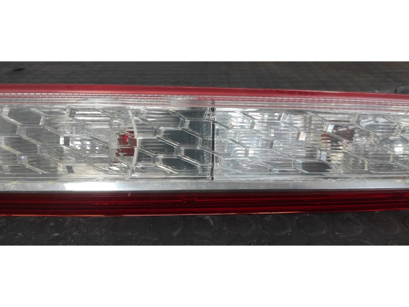 Recambio de piloto trasero derecho para ford focus lim. (cb4) 1.6 tdci cat referencia OEM IAM 8M5113404A  
