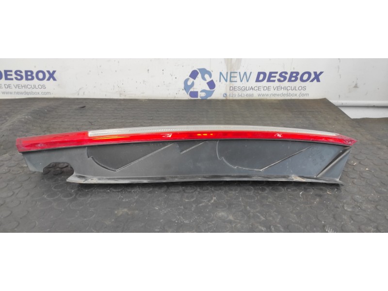 Recambio de piloto trasero derecho para ford focus lim. (cb4) 1.6 tdci cat referencia OEM IAM 8M5113404A  