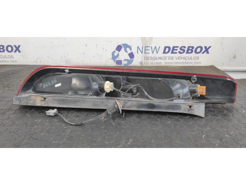 Recambio de piloto trasero derecho para ford focus lim. (cb4) 1.6 tdci cat referencia OEM IAM 8M5113404A  