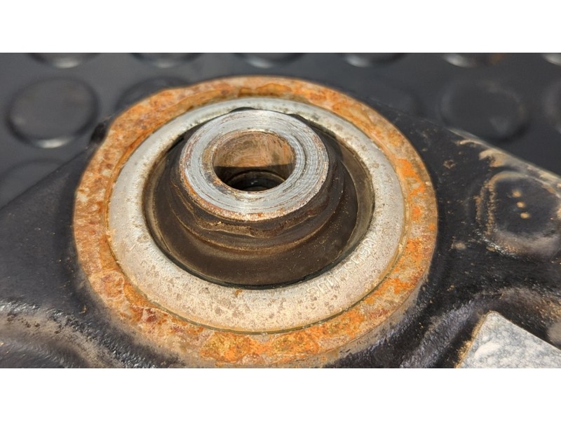 Recambio de brazo derecho inferior delantero para citroen c5 berlina business referencia OEM IAM 462DAVR3N  