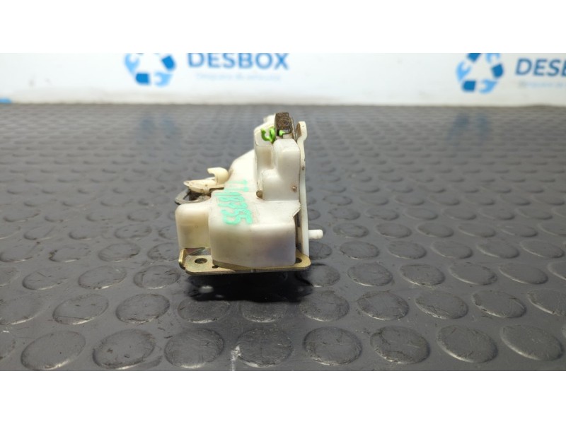 Recambio de cerradura puerta trasera derecha para mitsubishi l 200 (k6/7) 2.5 turbodiesel referencia OEM IAM 2RD  