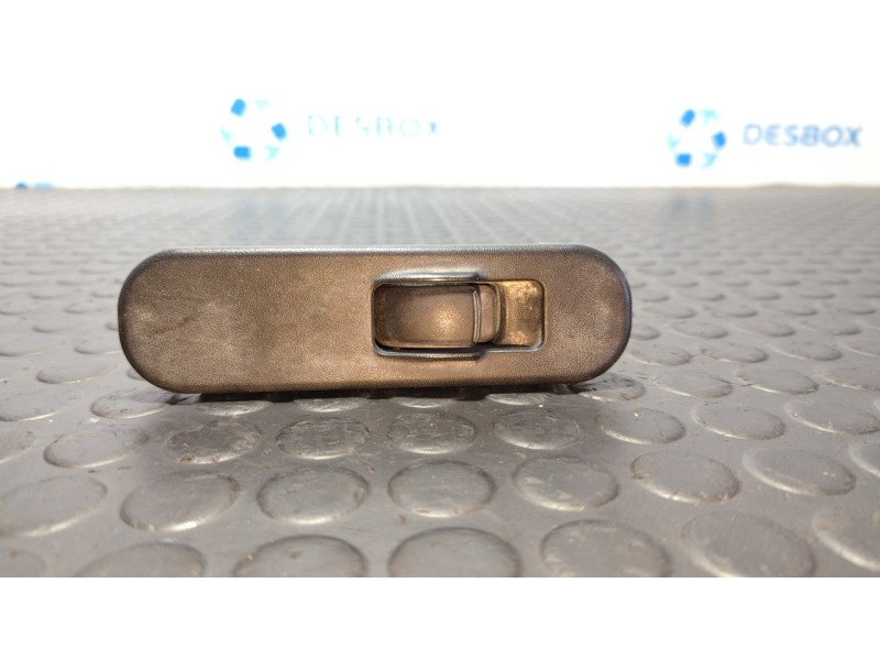 Recambio de mando elevalunas trasero derecho para mitsubishi l 200 (k6/7) 2.5 turbodiesel referencia OEM IAM 513831  