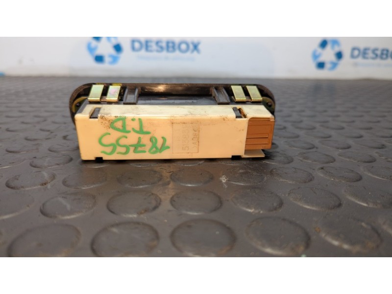 Recambio de mando elevalunas trasero derecho para mitsubishi l 200 (k6/7) 2.5 turbodiesel referencia OEM IAM 513831  
