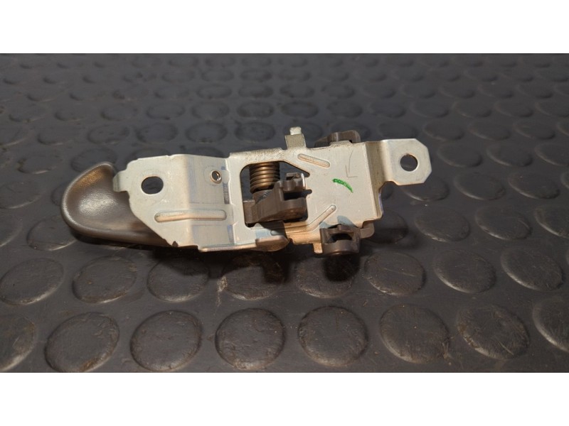 Recambio de maneta interior trasera izquierda para mitsubishi l 200 (k6/7) 2.5 turbodiesel referencia OEM IAM   