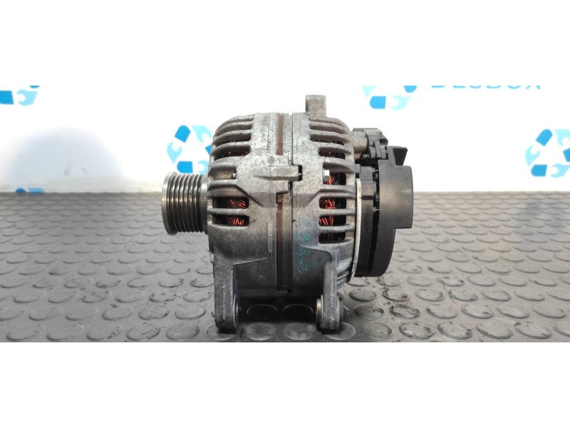 Recambio de alternador para nissan interstar mod. 04 (x70) 2.5 dci diesel cat referencia OEM IAM 0124525137  