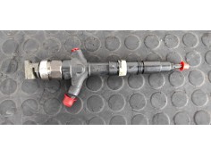 Recambio de inyector para toyota corolla (e12) 2.0 d-4d linea luna berlina referencia OEM IAM 236700G010  