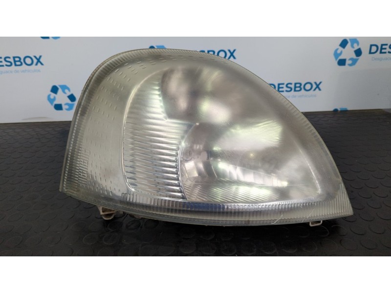 Recambio de faro derecho para nissan interstar mod. 04 (x70) 2.5 dci diesel cat referencia OEM IAM 8200163518  