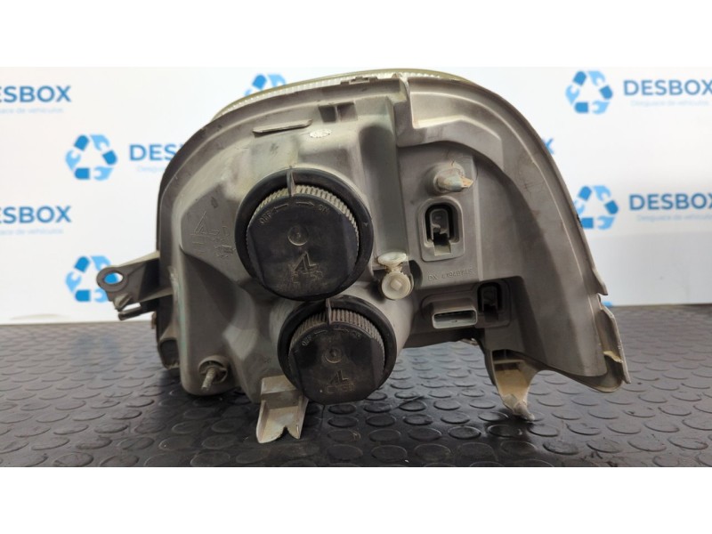 Recambio de faro derecho para nissan interstar mod. 04 (x70) 2.5 dci diesel cat referencia OEM IAM 8200163518  