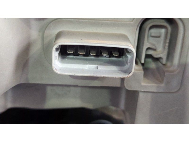 Recambio de faro derecho para nissan interstar mod. 04 (x70) 2.5 dci diesel cat referencia OEM IAM 8200163518  