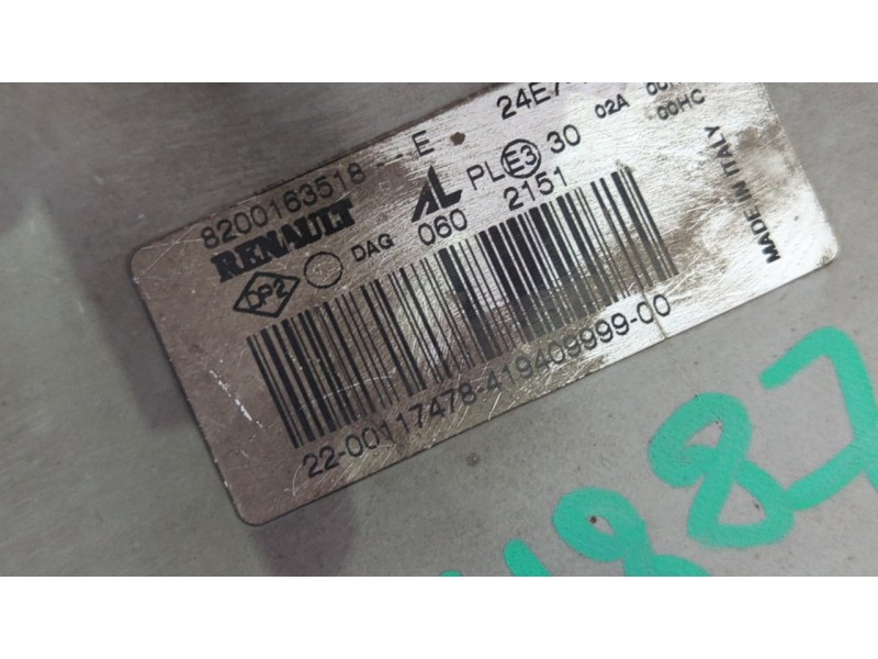 Recambio de faro derecho para nissan interstar mod. 04 (x70) 2.5 dci diesel cat referencia OEM IAM 8200163518  
