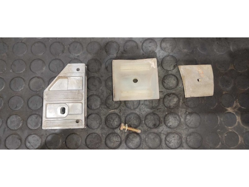 Recambio de luna delantera izquierda para mercedes-benz clase s (w126) berlina+coupe sec 500 referencia OEM IAM 1267250897  