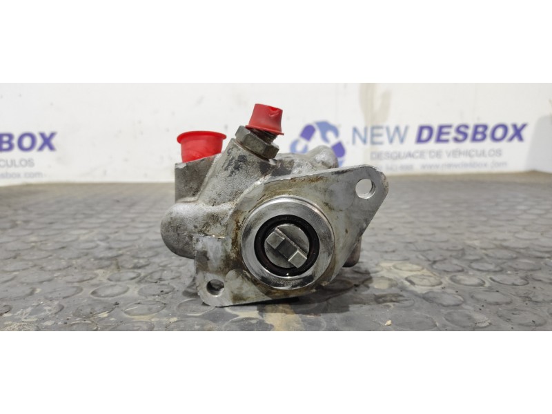 Recambio de bomba direccion para nissan atleon 165 referencia OEM IAM 7684955103  