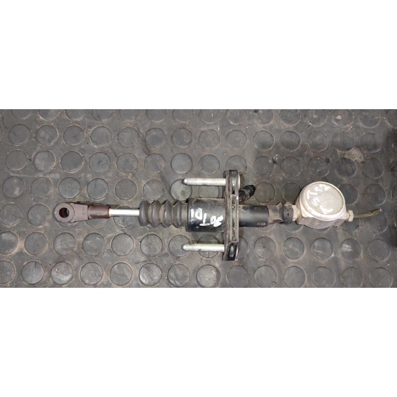 Recambio de bomba embrague para opel astra g berlina 2.0 dti referencia OEM IAM 90523769  