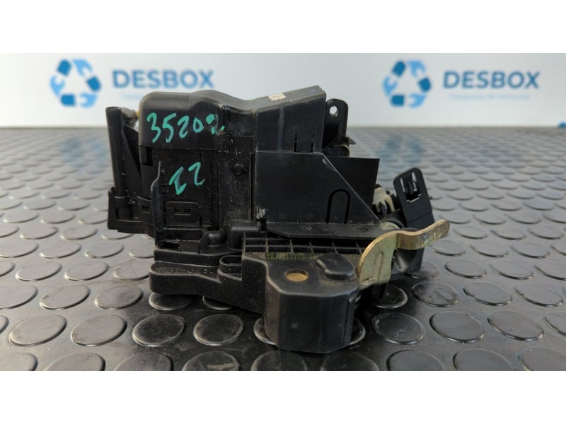 Recambio de cerradura puerta delantera izquierda para mercedes-benz clase clk (w208) coupe 2.0 16v cat referencia OEM IAM 208720