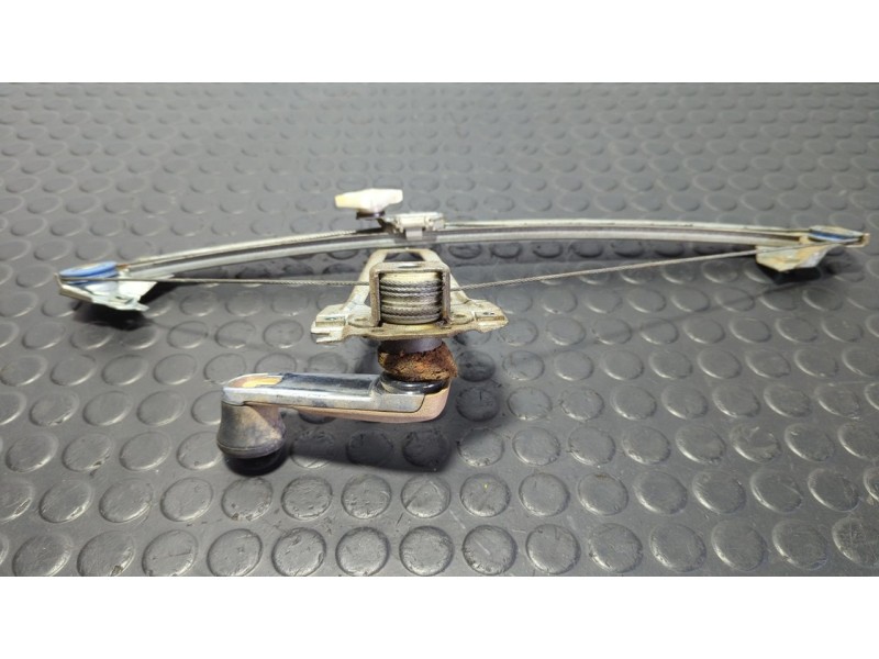 Recambio de elevalunas trasero izquierdo para mercedes-benz clase c (w201) berlina 190 (1985) (201.023) referencia OEM IAM   