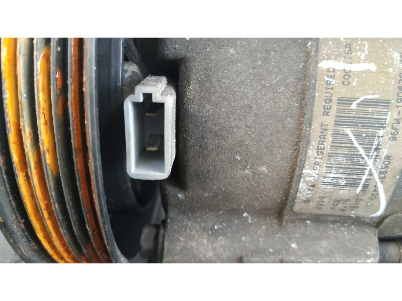 Recambio de compresor aire acondicionado para ford fiesta berlina (dx) 1.3 cat referencia OEM IAM 96FW19D629AE  