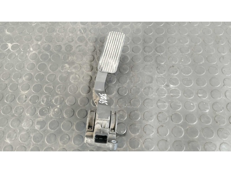 Recambio de potenciometro pedal para citroen xsara berlina 2.0 hdi/80kw/aut.exclusive referencia OEM IAM 9643473180  
