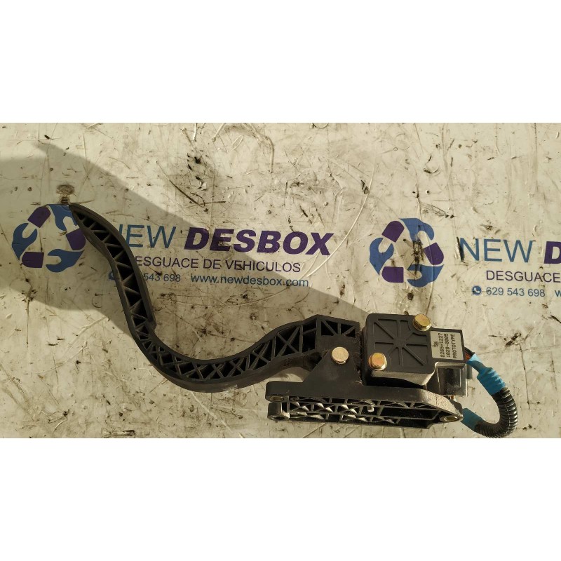 Recambio de potenciometro pedal para hyundai h 1 2.5 turbodiesel referencia OEM IAM 02651227  