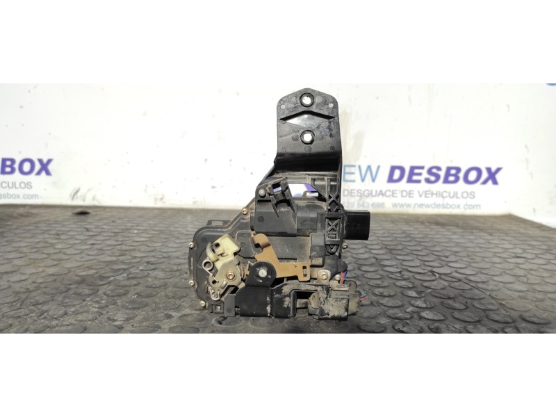 Recambio de cerradura puerta delantera izquierda para volkswagen passat berlina (3b2) comfortline syncro / 4motion referencia OE