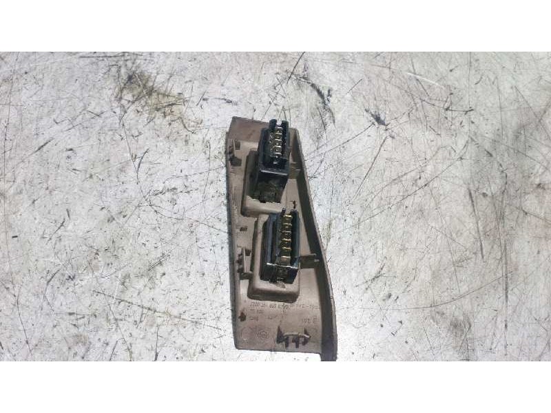 Recambio de mando elevalunas delantero izquierdo para opel movano 2.5 diesel (s8u-772 / l93) referencia OEM IAM 7700351692G  