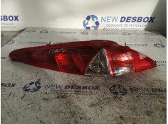 Recambio de piloto trasero derecho para fiat punto berlina (188) 1.2 8v referencia OEM IAM 286202  