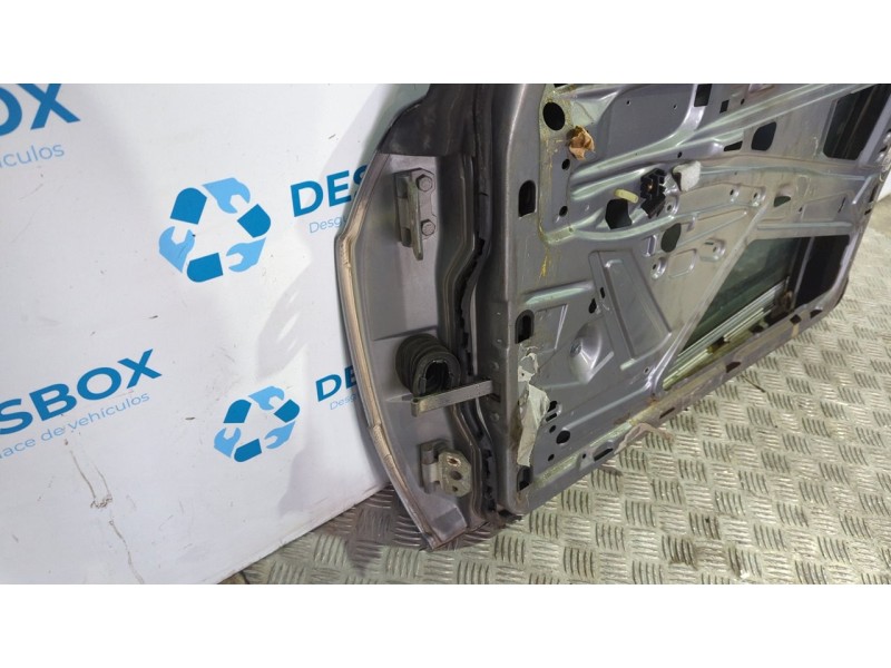 Recambio de puerta delantera derecha para mercedes-benz clase c (w201) berlina e 190 (201.024) referencia OEM IAM   