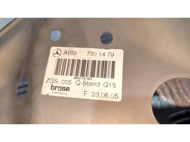Recambio de elevalunas trasero derecho para mercedes-benz clase a (w169) a 170 a-edition referencia OEM IAM A1697301479  